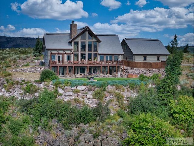 1525 Wagon Road, Swan Valley, ID 83449