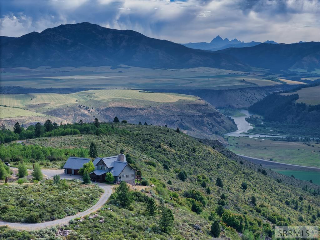 1525 Wagon Road, Swan Valley, ID 83449