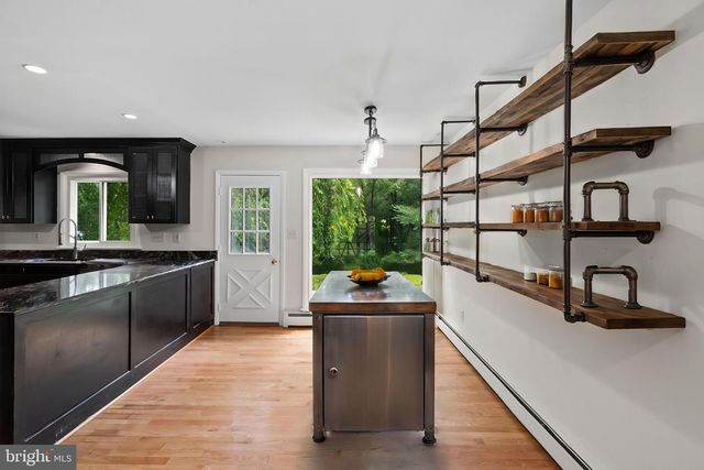 3 NOB HILL PARK DR, Reisterstown, MD 21136