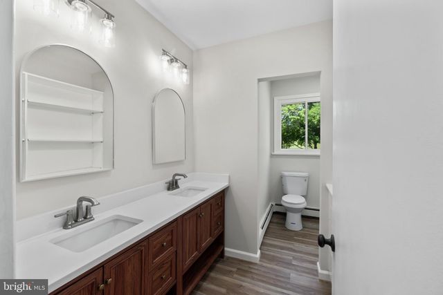 3 NOB HILL PARK DR, Reisterstown, MD 21136