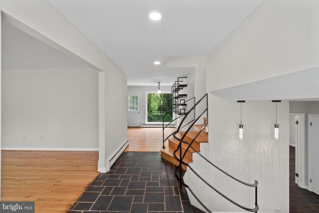 3 NOB HILL PARK DR, Reisterstown, MD 21136
