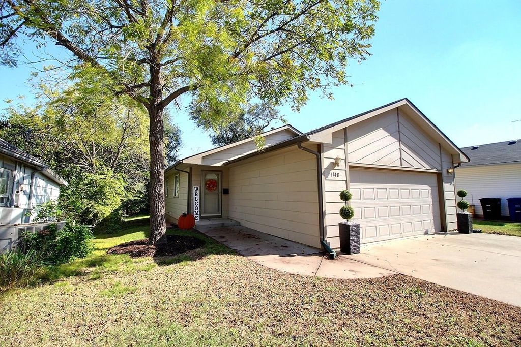 1148 N Osage St, Augusta, KS 67010