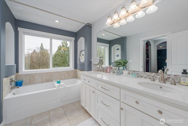 7829 11th Street NE, Lake Stevens, WA 98258