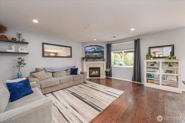 7829 11th Street NE, Lake Stevens, WA 98258