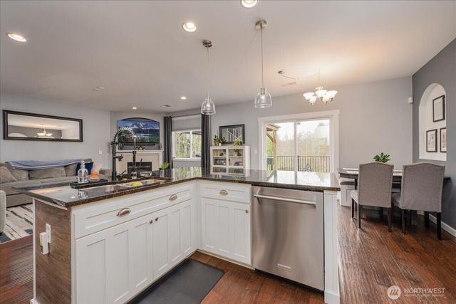 7829 11th Street NE, Lake Stevens, WA 98258