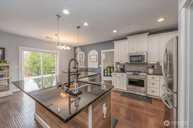 7829 11th Street NE, Lake Stevens, WA 98258