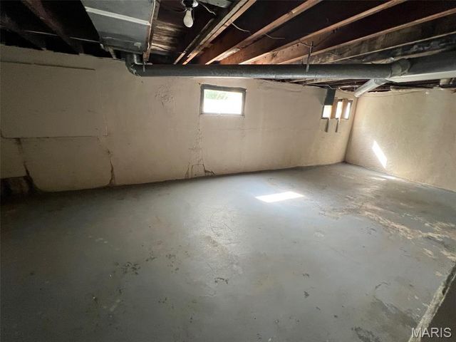 5468 Janet Avenue, St Louis, MO 63136