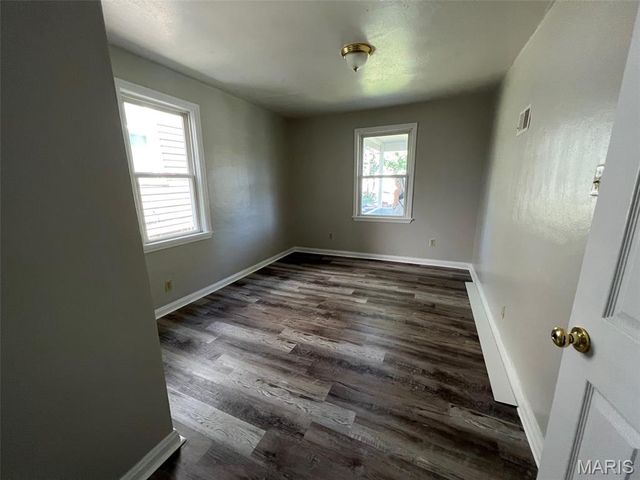 5468 Janet Avenue, St Louis, MO 63136