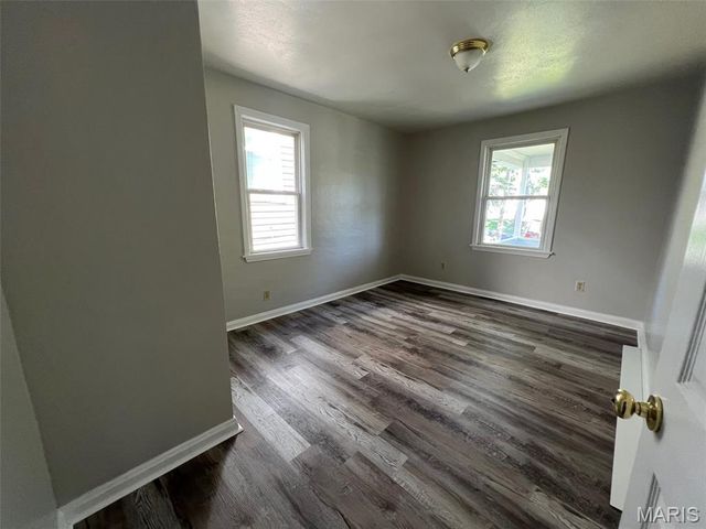 5468 Janet Avenue, St Louis, MO 63136