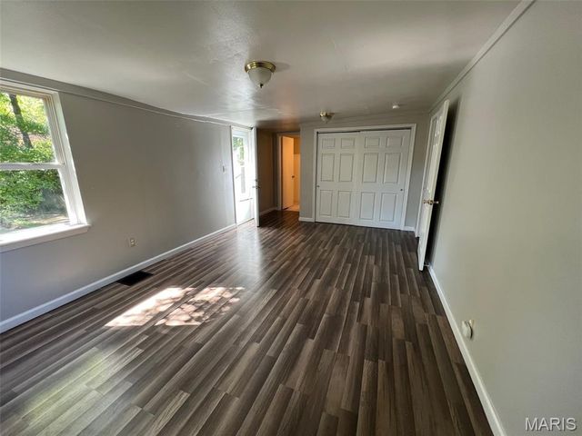 5468 Janet Avenue, St Louis, MO 63136