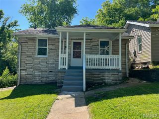 5468 Janet Avenue, St Louis, MO 63136