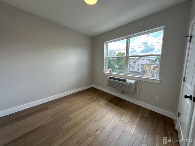 213 French Street 6, New Brunswick, NJ 08901