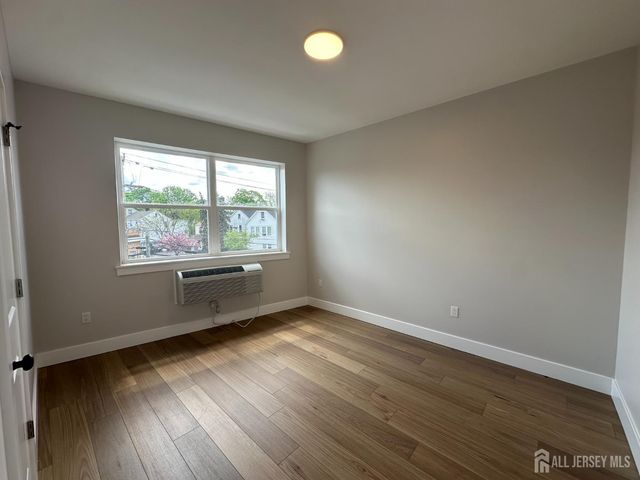 213 French Street 6, New Brunswick, NJ 08901