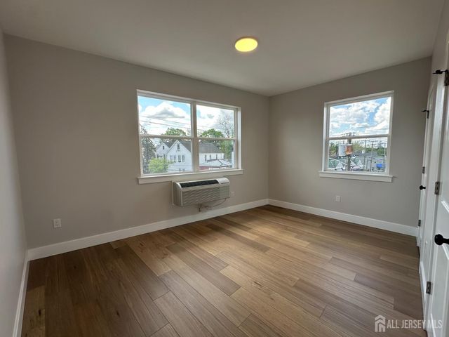 213 French Street 6, New Brunswick, NJ 08901