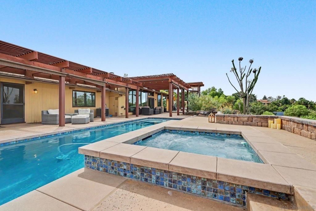 30218 Cool Valley Ln, Valley Center, CA 92082 — photo 2