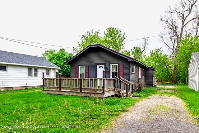 2405 Forest Avenue, Lansing, MI 48910