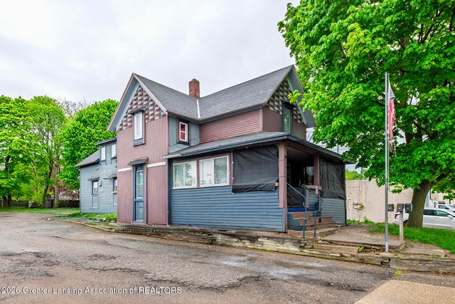 2405 Forest Avenue, Lansing, MI 48910