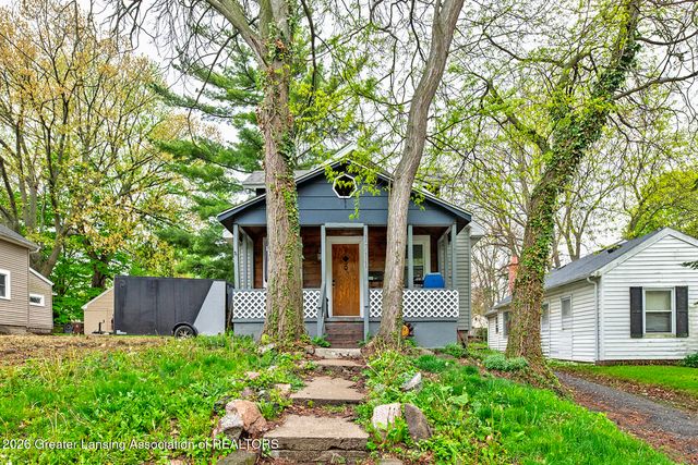 2405 Forest Avenue, Lansing, MI 48910