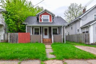 2405 Forest Avenue, Lansing, MI 48910