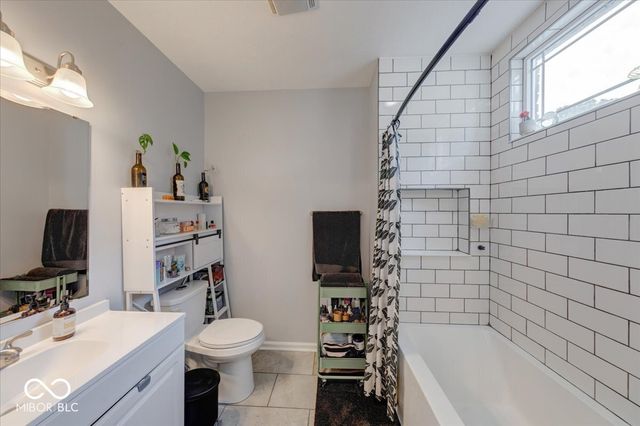 4578 Carrollton Avenue, Indianapolis, IN 46205