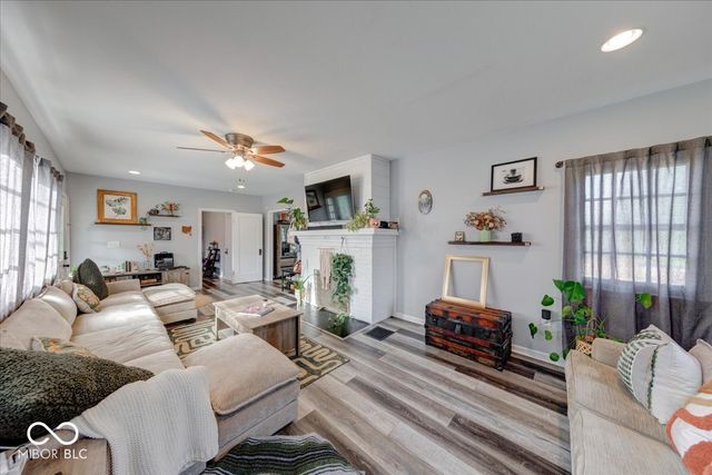 4578 Carrollton Avenue, Indianapolis, IN 46205