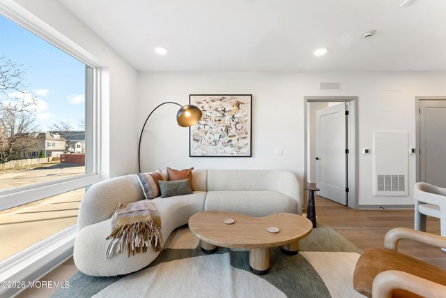 665 2nd Avenue 308, Long Branch, NJ 07740