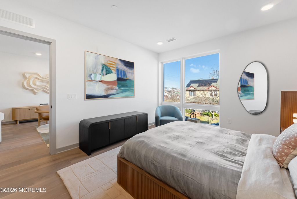 665 2nd Avenue 308, Long Branch, NJ 07740