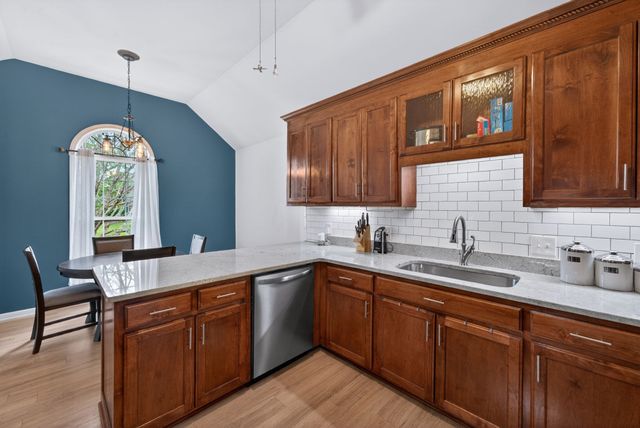 4005 Summit Dr, Greenbrier, TN 37073