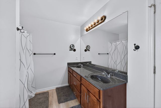 4005 Summit Dr, Greenbrier, TN 37073