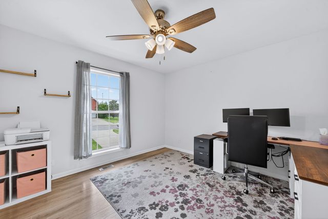 4005 Summit Dr, Greenbrier, TN 37073