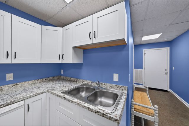 4005 Summit Dr, Greenbrier, TN 37073