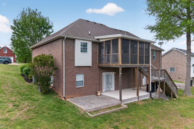 4005 Summit Dr, Greenbrier, TN 37073