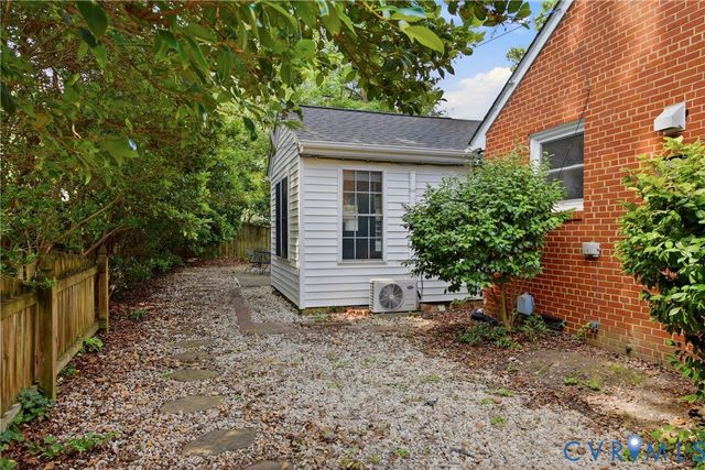 8713 Rolando Dr, Henrico, VA 23229