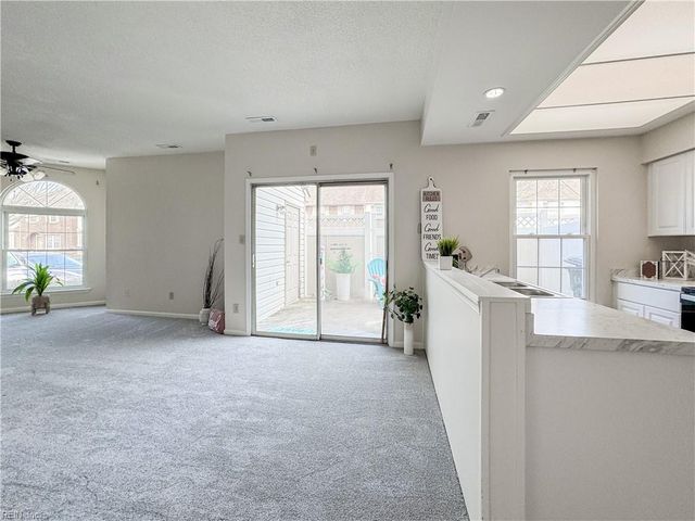 3659 Essex Pond QUAY, Virginia Beach, VA 23462