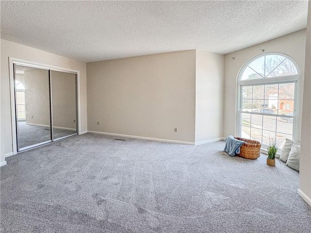 3659 Essex Pond QUAY, Virginia Beach, VA 23462