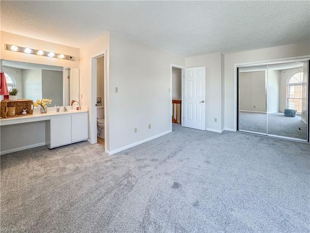 3659 Essex Pond QUAY, Virginia Beach, VA 23462