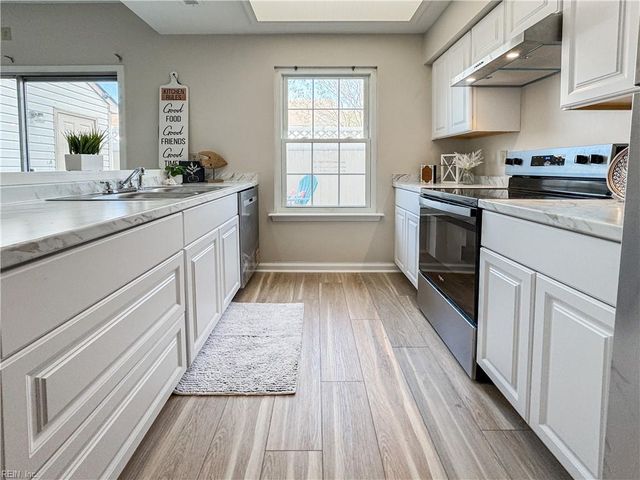 3659 Essex Pond QUAY, Virginia Beach, VA 23462