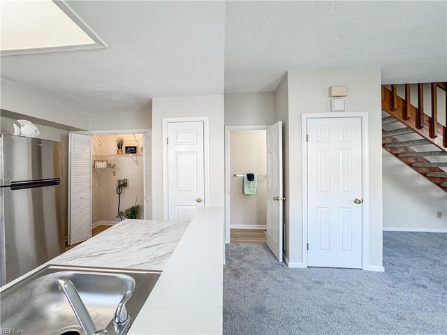 3659 Essex Pond QUAY, Virginia Beach, VA 23462