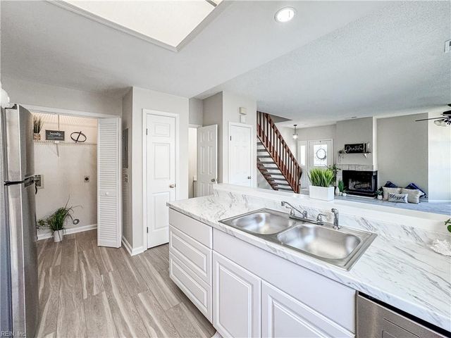 3659 Essex Pond QUAY, Virginia Beach, VA 23462