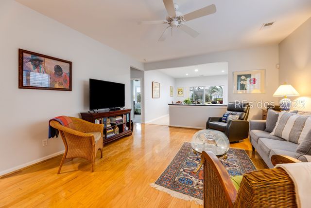 34 Pineapple Dr, Bluffton, SC 29909