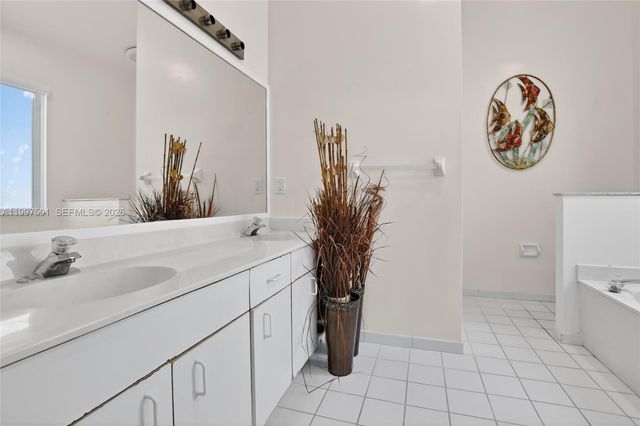 16307 NW 17th Ct, Pembroke Pines, FL 33028