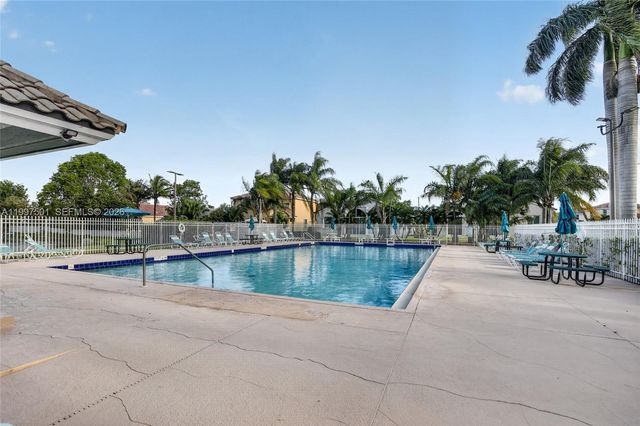 16307 NW 17th Ct, Pembroke Pines, FL 33028