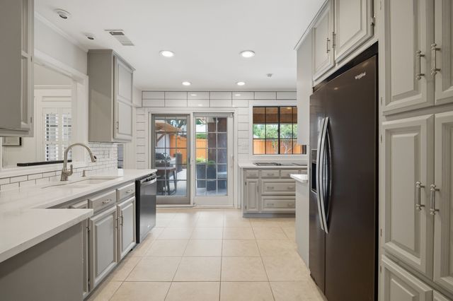 1901 Shadow Trail, Plano, TX 75075