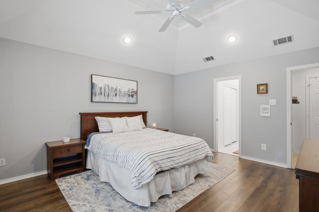 1901 Shadow Trail, Plano, TX 75075