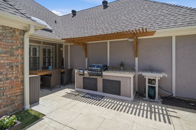 1901 Shadow Trail, Plano, TX 75075
