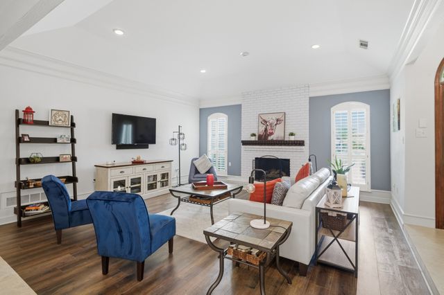 1901 Shadow Trail, Plano, TX 75075