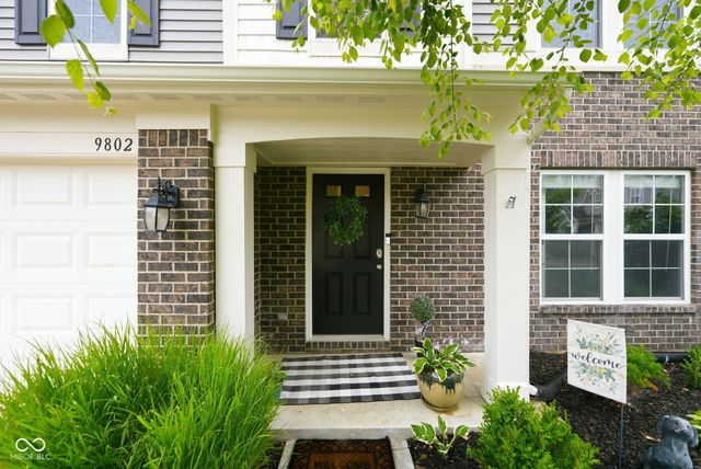 9802 Violet Circle, Indianapolis, IN 46239