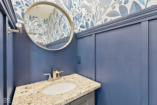 9802 Violet Circle, Indianapolis, IN 46239