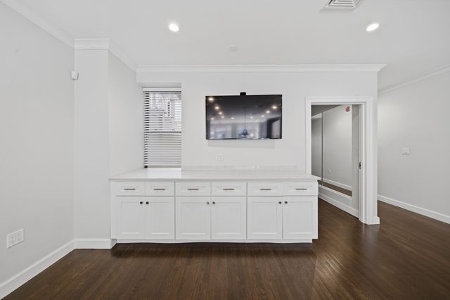 188-190 Sumner St, Boston, MA 02128
