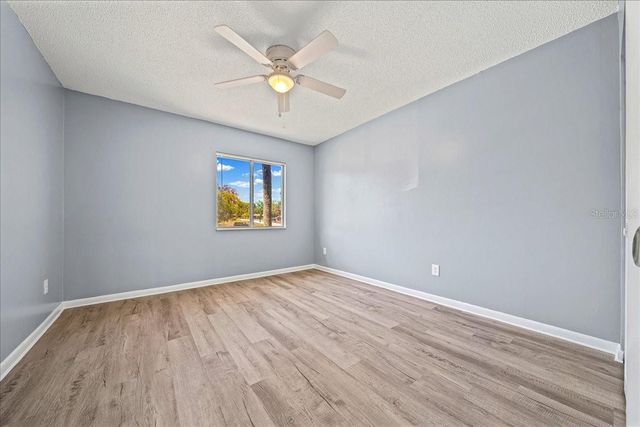 556 FAIRWAYS CIRCLE B, Ocala, FL 34472